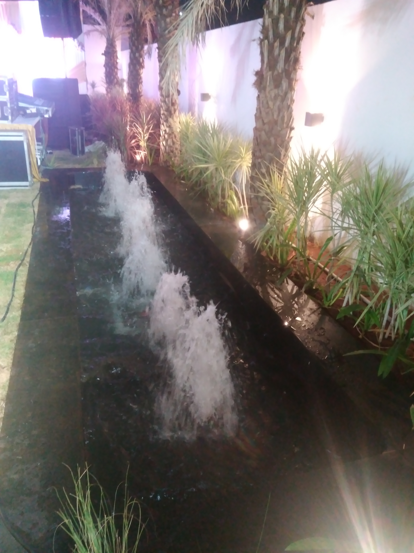 Linear Geyser Jet Water Feature